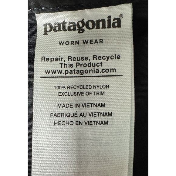 Patagonia Women's Black Print Athletic Hiking Shorts - Size 4 (30x4.5) - Picture 5 of 6